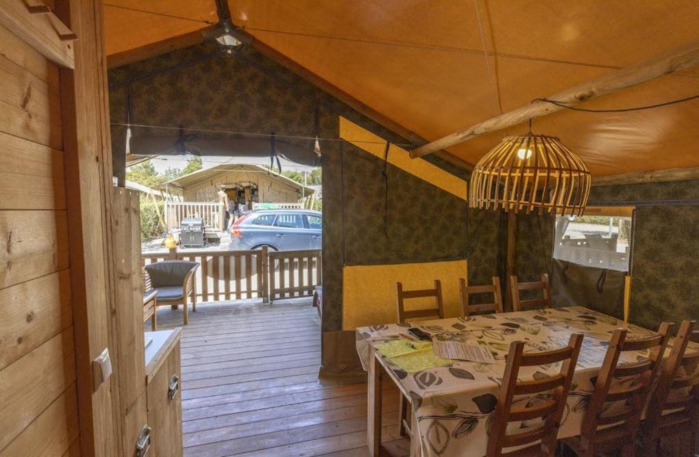 Easyatent Safari tent Lanterna Cervar-Porat Ruang foto