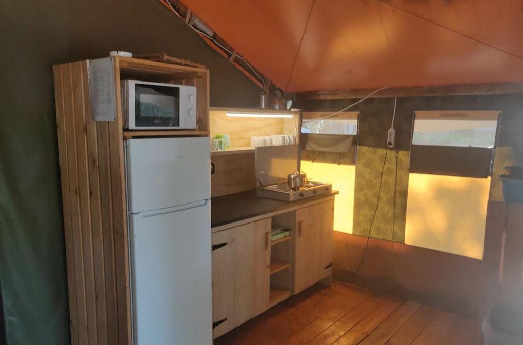 Easyatent Safari tent Lanterna Cervar-Porat Ruang foto